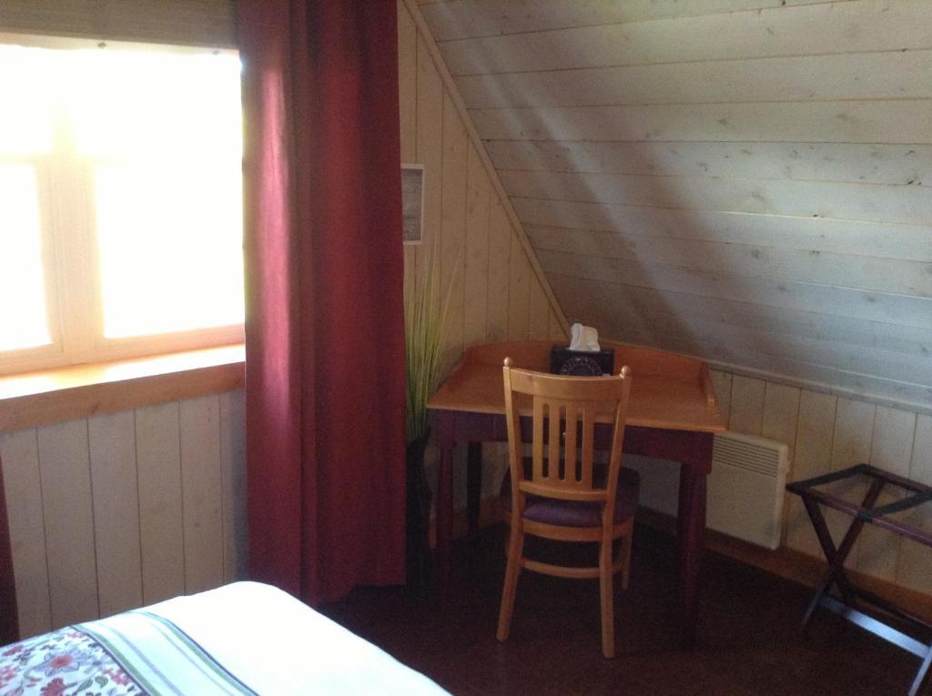 Gite Au Coin De La Berge Percé Zimmer foto